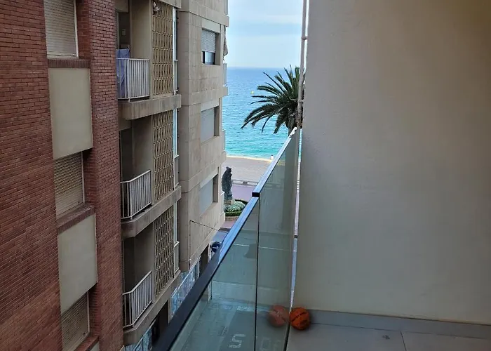 Delante Del Mar Lloret de Mar